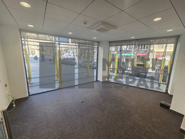 Local comercial en Alquiler en Avinguda de Gaudí en Sagrada Família