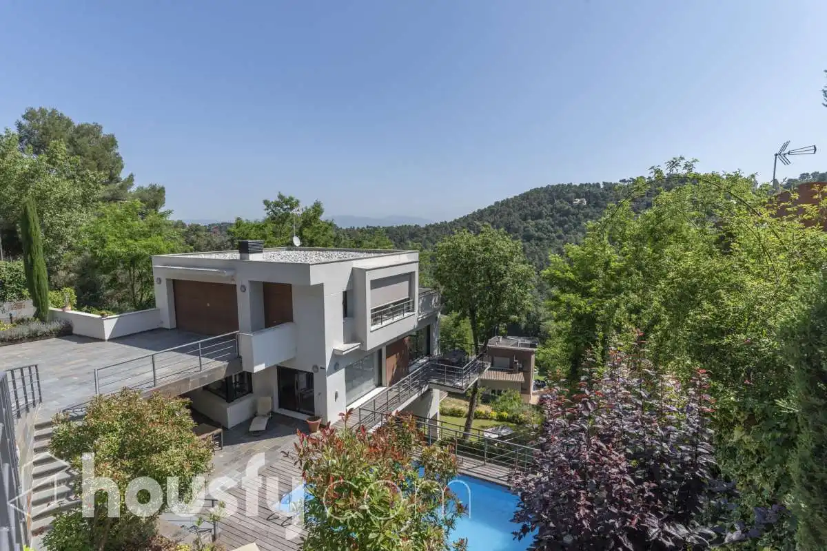 Casa o xalet de lloguer a Avinguda de Can Cortés, Les Planes