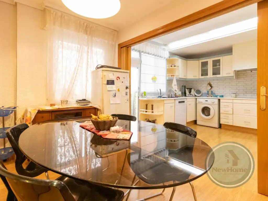 Kitchen of Flat for rent in Elche / Elx  with Air Conditioner and Balcony