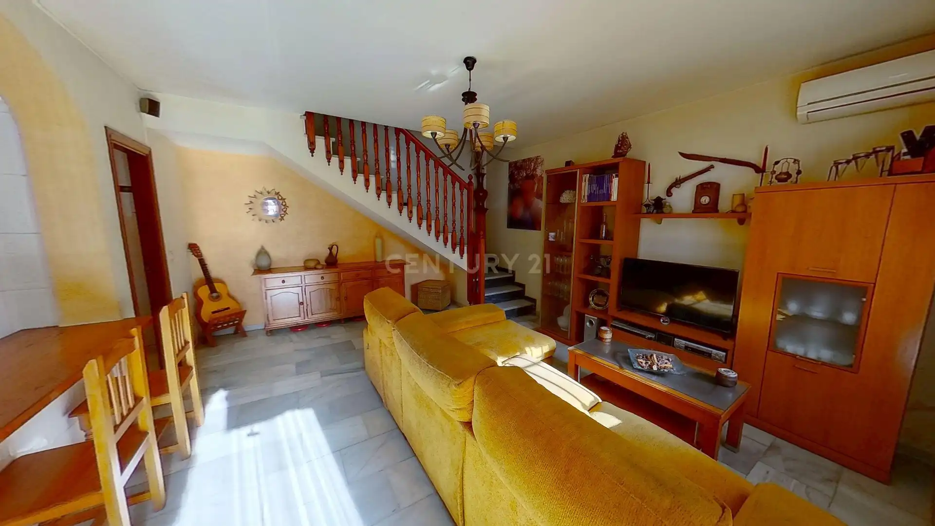Sala d'estar de Casa adosada en venda en Torrox amb Aire condicionat, Balcó i Piscina comunitària