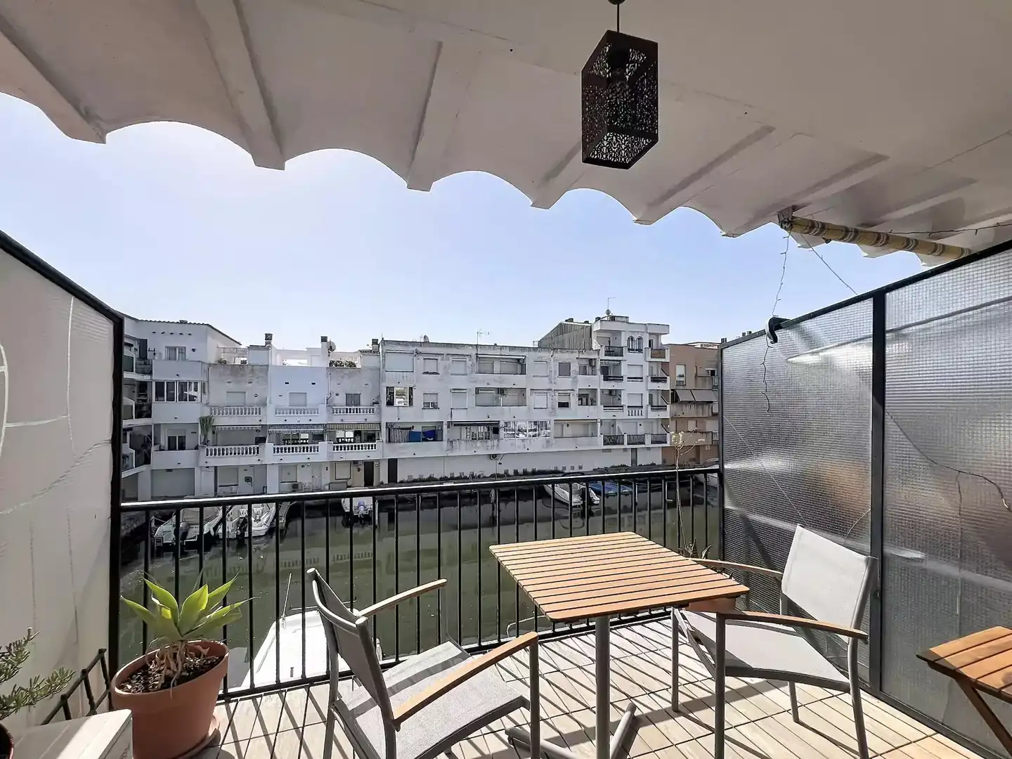 Terraza de Apartamento en venta en Empuriabrava con Aire acondicionado, Trastero y Amueblado