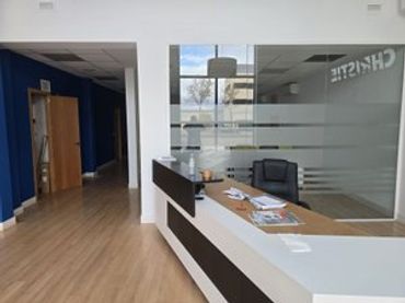 Nave industrial en alquiler en Urbanización Este - Montepríncipe