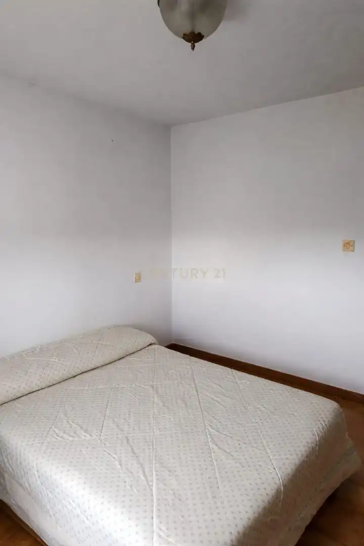 Habitación de Casa adosada en venta en Herrera de Alcántara con Trastero