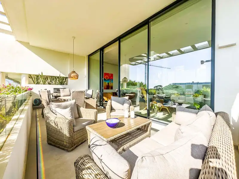 Terrasse von Haus oder Chalet zum Verkauf in Marbella mit Klimaanlage, Heizung und Privatgarten