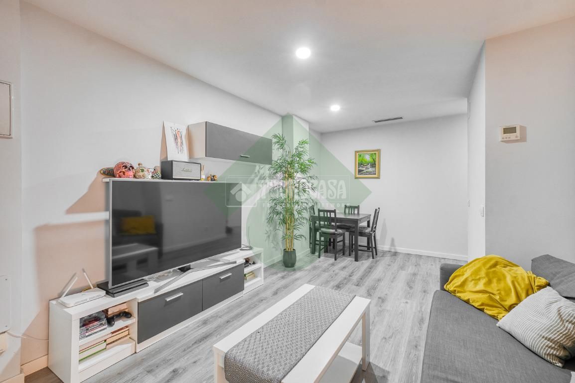 Flat for sale in  Madrid Capital  with Heating