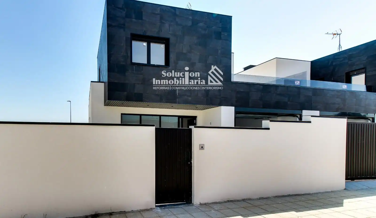 Exterior view of Detached homes for sale in Carbajosa de la Sagrada  with Heating, Terrace and Storage room