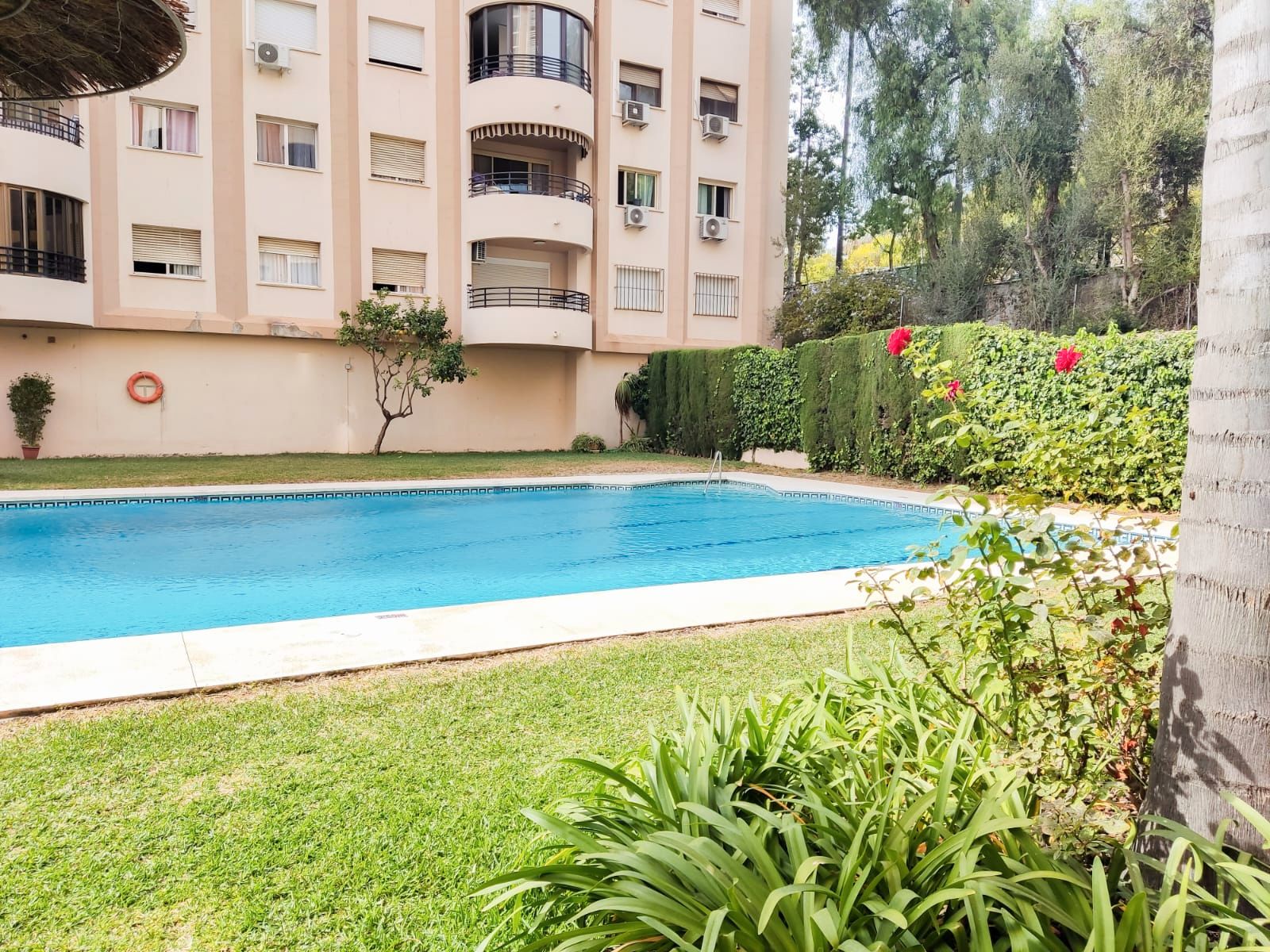Swimming pool of Apartment for sale in Marbella  with Air Conditioner, Terrace and Storage room