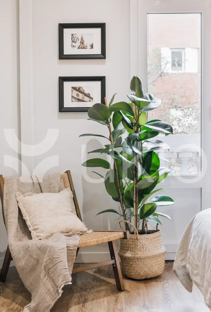 Dormitori de Apartament de lloguer en Barcelona amb Aire condicionat, Calefacció i Moblat