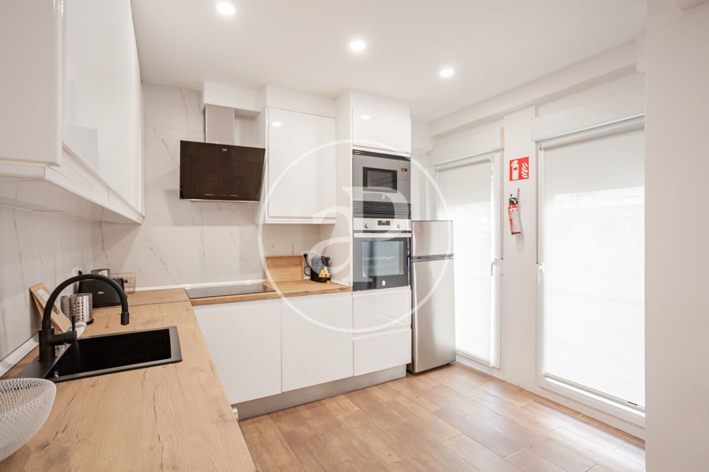 Cuina de Dúplex en venda en  Madrid Capital amb Aire condicionat, Calefacció i Moblat