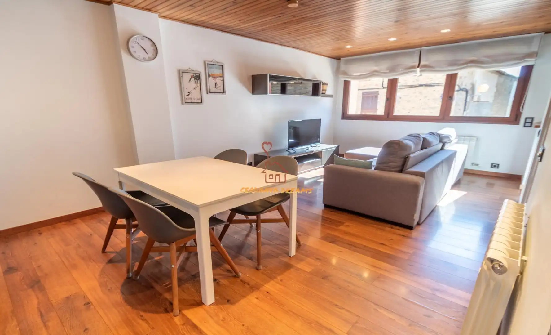 Apartamento en venta en Avinguda dels Pirineus 32
