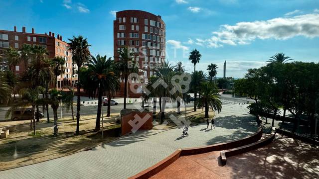 Piso en Venta en Plaça de Tirant lo Blanc en La Vila Olímpica del Poblenou
