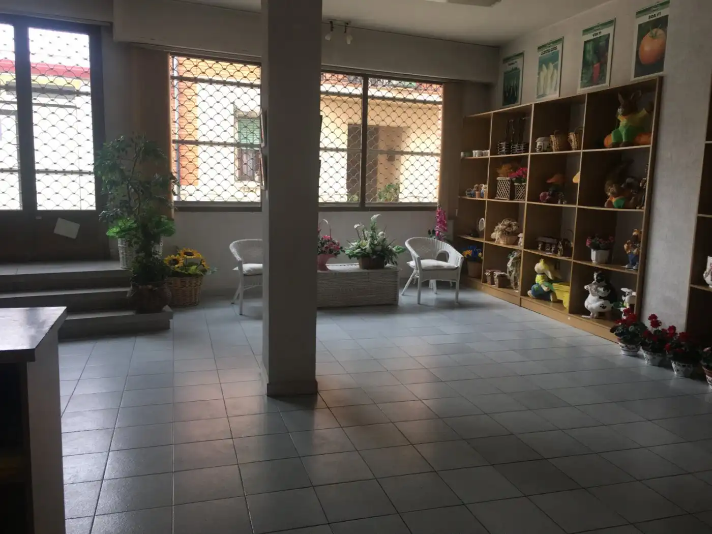 Local en venta en Mozoncillo