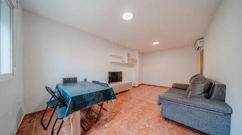 Foto 2 de Piso en venta en Calle Menorca, Las Cabañuelas, Almería