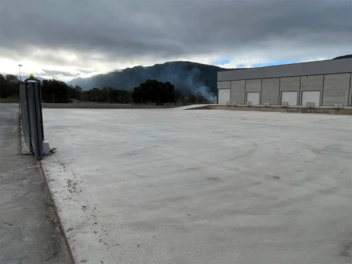 Parking of Industrial buildings for rent in Zafarraya