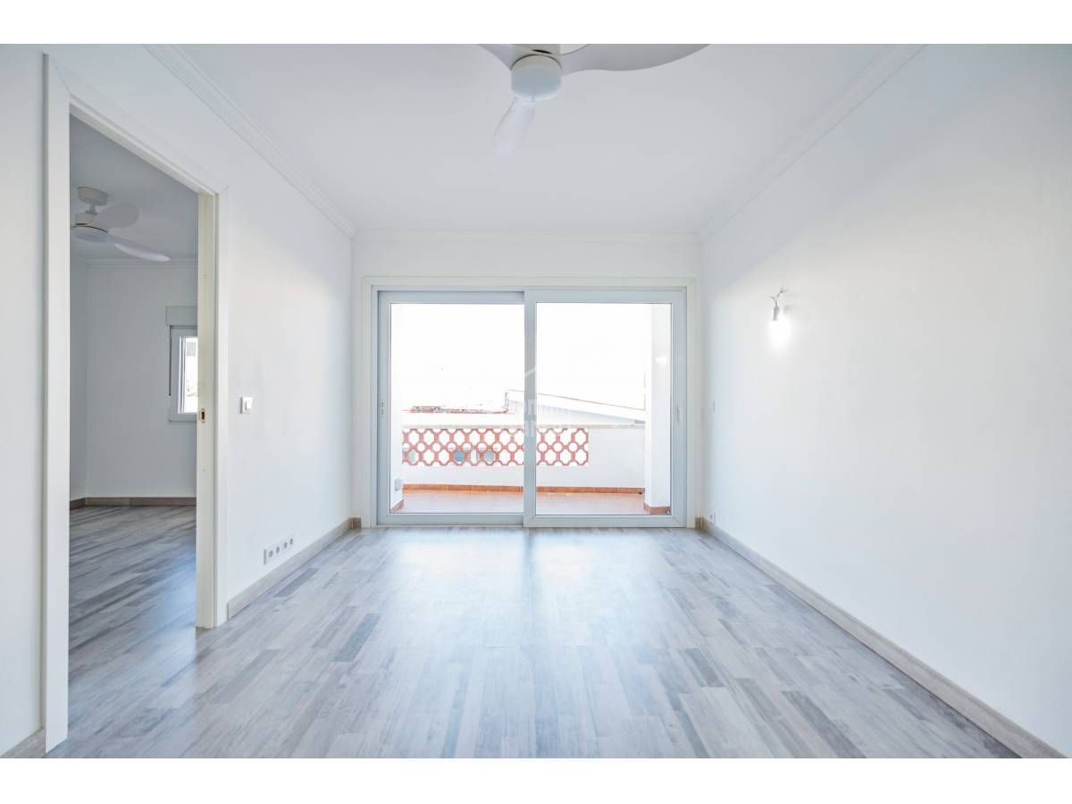 Dormitori de Apartament en venda en Es Castell amb Terrassa