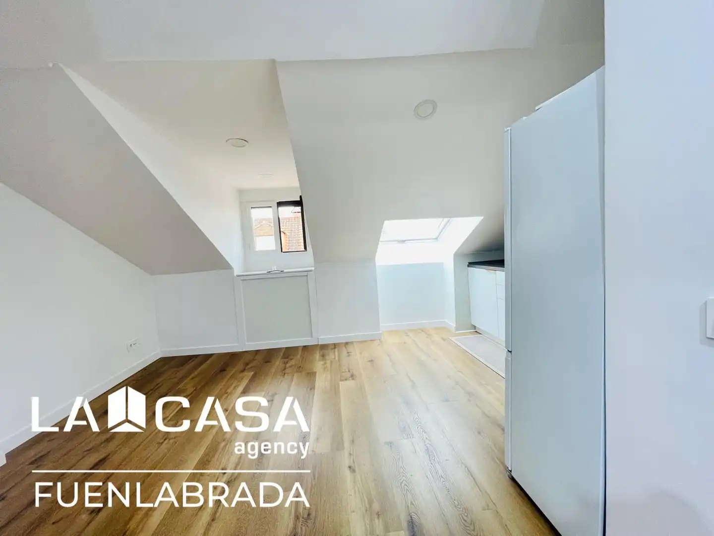 Dachboden zum Verkauf in Fuenlabrada mit Klimaanlage und Terrasse