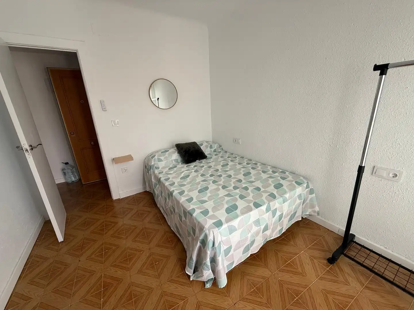 Bedroom of Flat for share in Centro