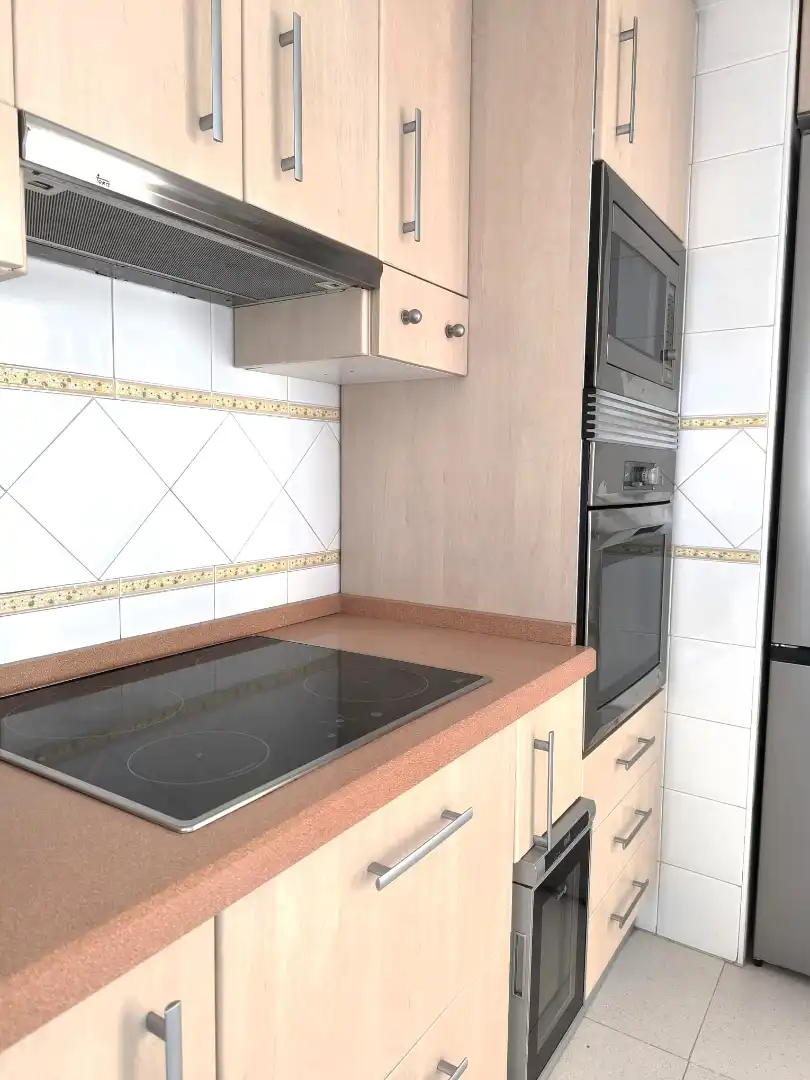Kitchen of Flat for sale in Sevilla  with Air Conditioner, Heating and Balcony