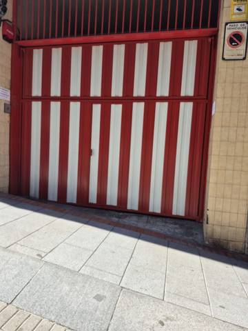 Garaje en Venta en AUTONOMÍA, 7 en Txabarri - La Unión - Vista Alegre