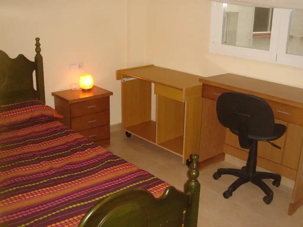 Schlafzimmer von Wohnung zur Miete in Granada mit Heizung, Terrasse und Möbliert