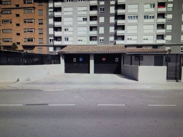Aparcament en venda a JOANOT MARTORELL 17