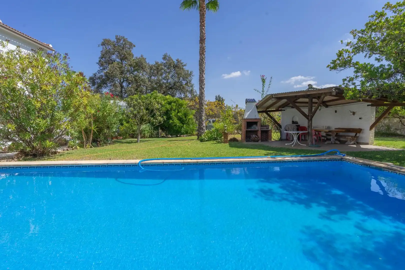 Schwimmbecken von Haus oder Chalet zum Verkauf in Alhaurín El Grande mit Klimaanlage, Privatgarten und Terrasse
