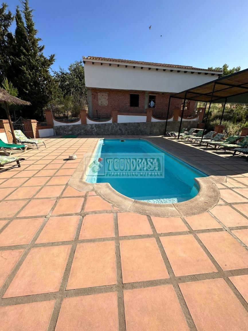 Piscina de Finca rústica en venda en Arriate amb Calefacció i Terrassa