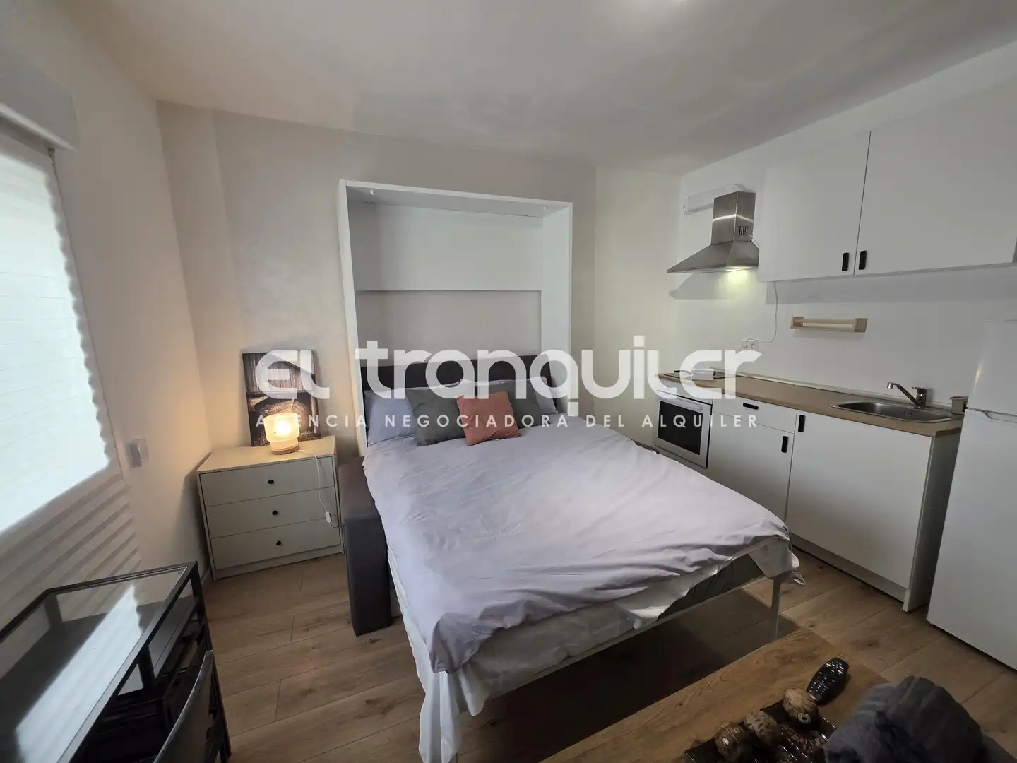 Schlafzimmer von Wohnung zur Miete in Madrid mit Klimaanlage, Möbliert und Waschmaschine
