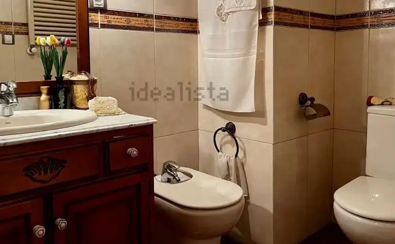 Baño de Piso en venta en Castellón de la Plana / Castelló de la Plana con Terraza y Amueblado
