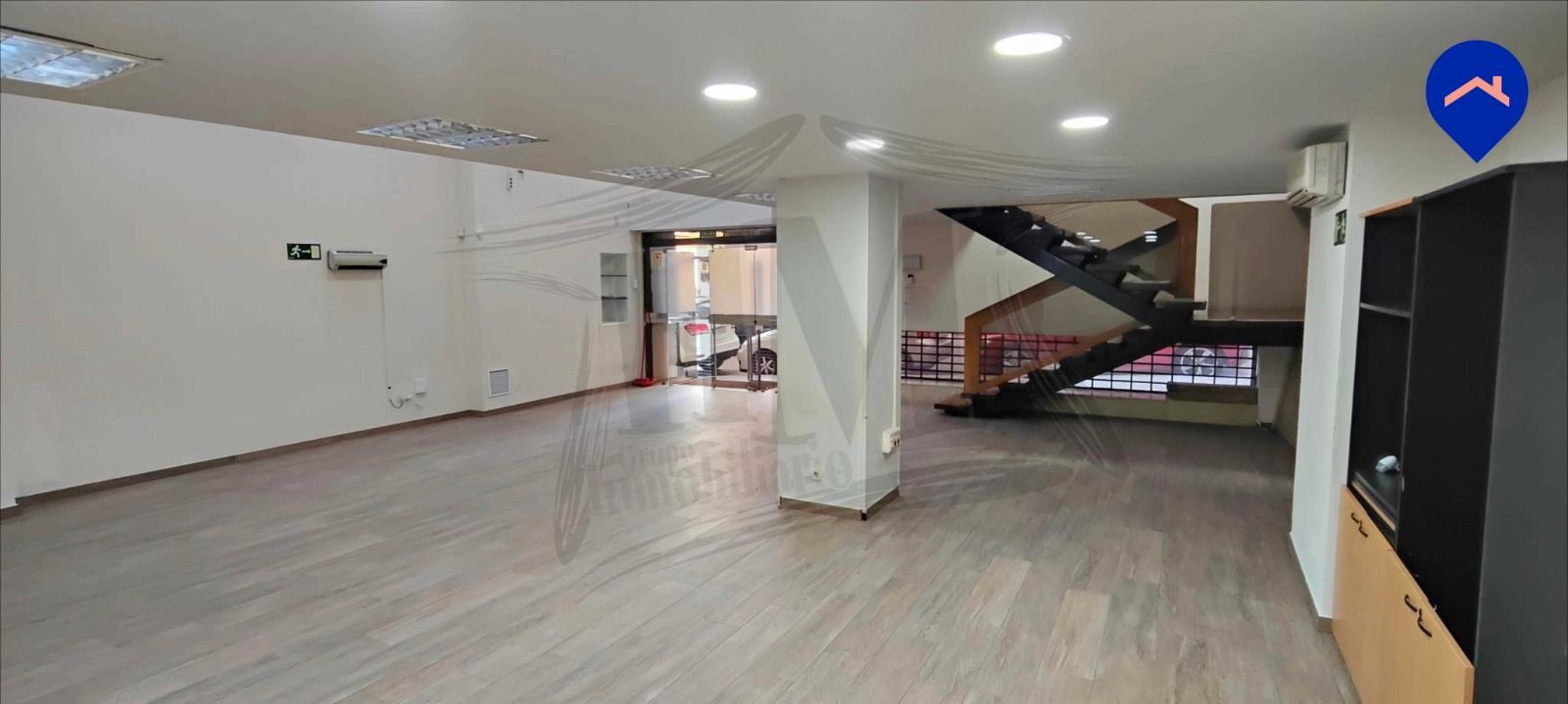 Premises for sale in  Madrid Capital  with Air Conditioner, Heating and Parquet flooring