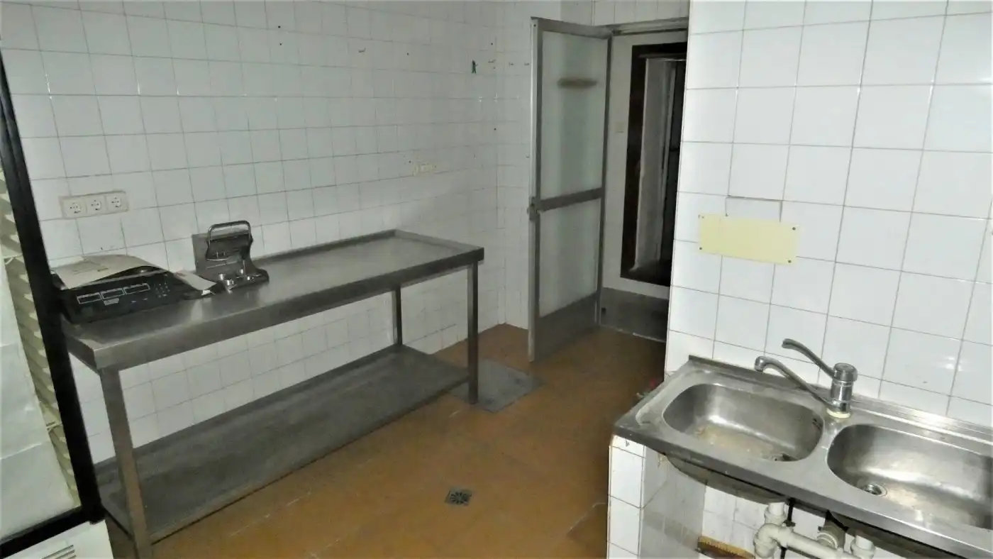 Cocina de Local en venta en Murcia con Aire acondicionado