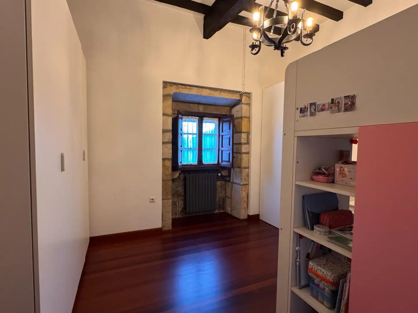 Casa o chalet en venta en Los Corrales de Buelna  con Calefacción, Jardín privado y Terraza