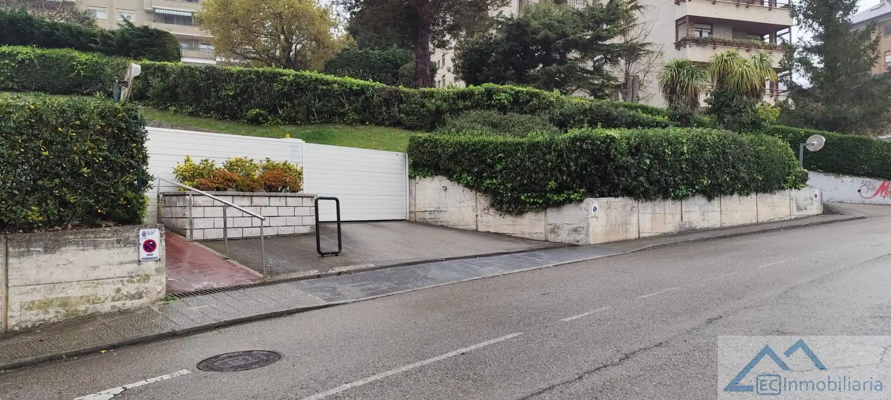 Parking of Garage for rent in Santander