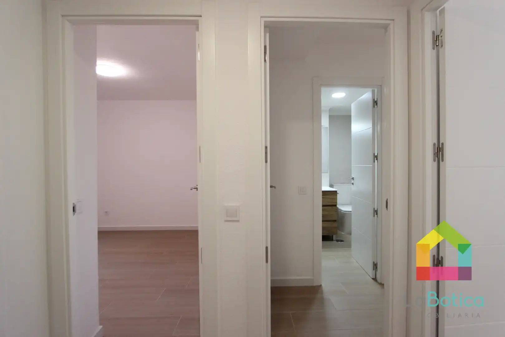 Flat for sale in Toledo  with Air Conditioner and Heating