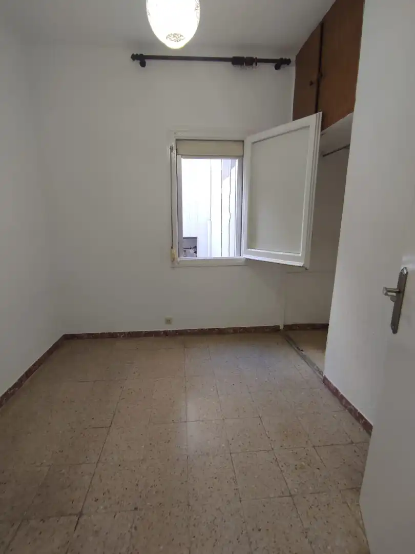 Habitación de Piso en venta en L'Hospitalet de Llobregat con Balcón
