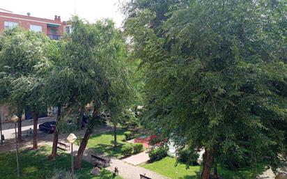 Jardí de Pis en venda en  Logroño amb Calefacció, Terrassa i Balcó