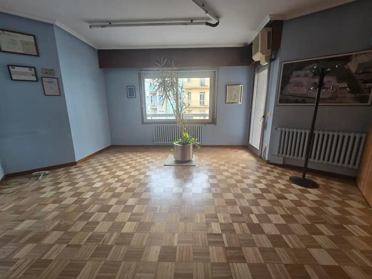 Living room of Flat for sale in Ourense Capital   with Heating, Parquet flooring and Storage room