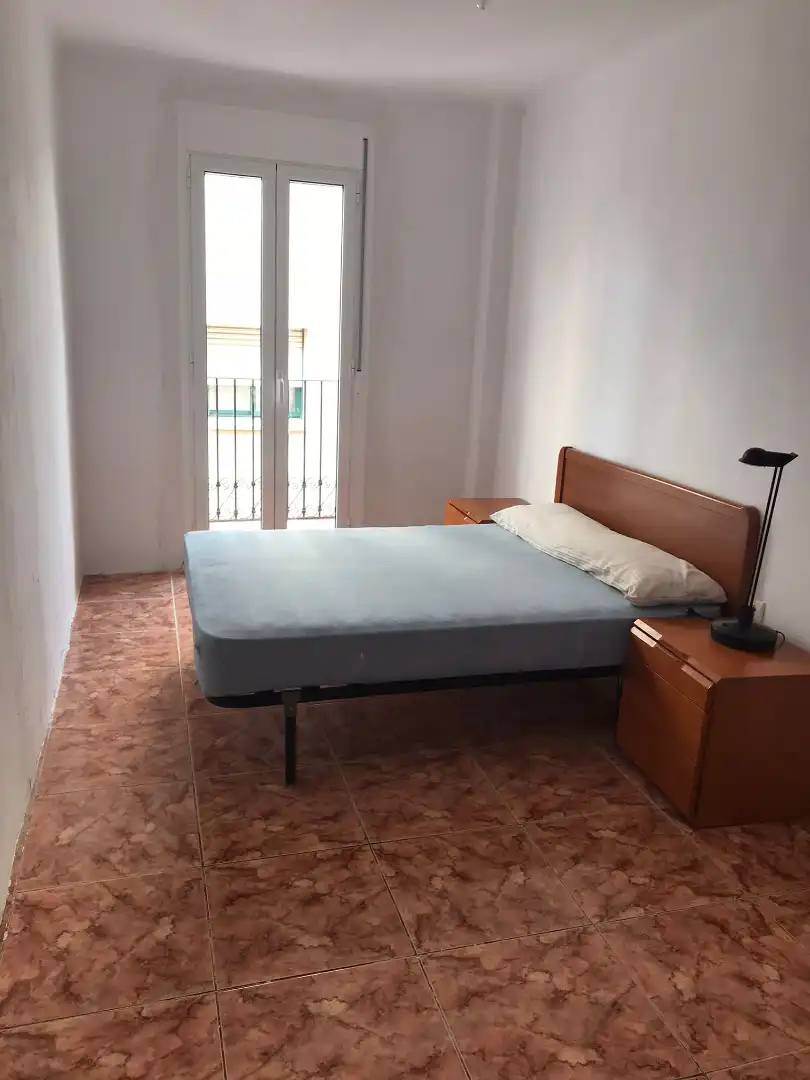 Dormitori de Pis en venda en Reus amb Moblat i Balcó
