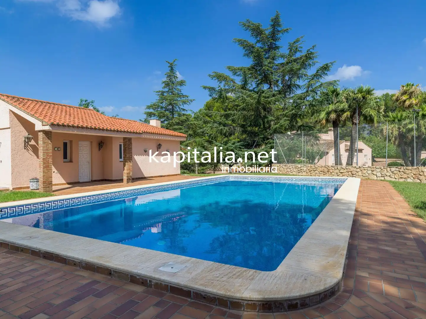 Piscina de Casa o xalet en venda en Ontinyent amb Calefacció, Jardí privat i Traster