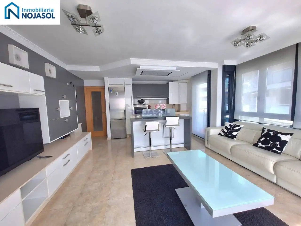 Apartment with pool for sale in Calle TRENGANDIN