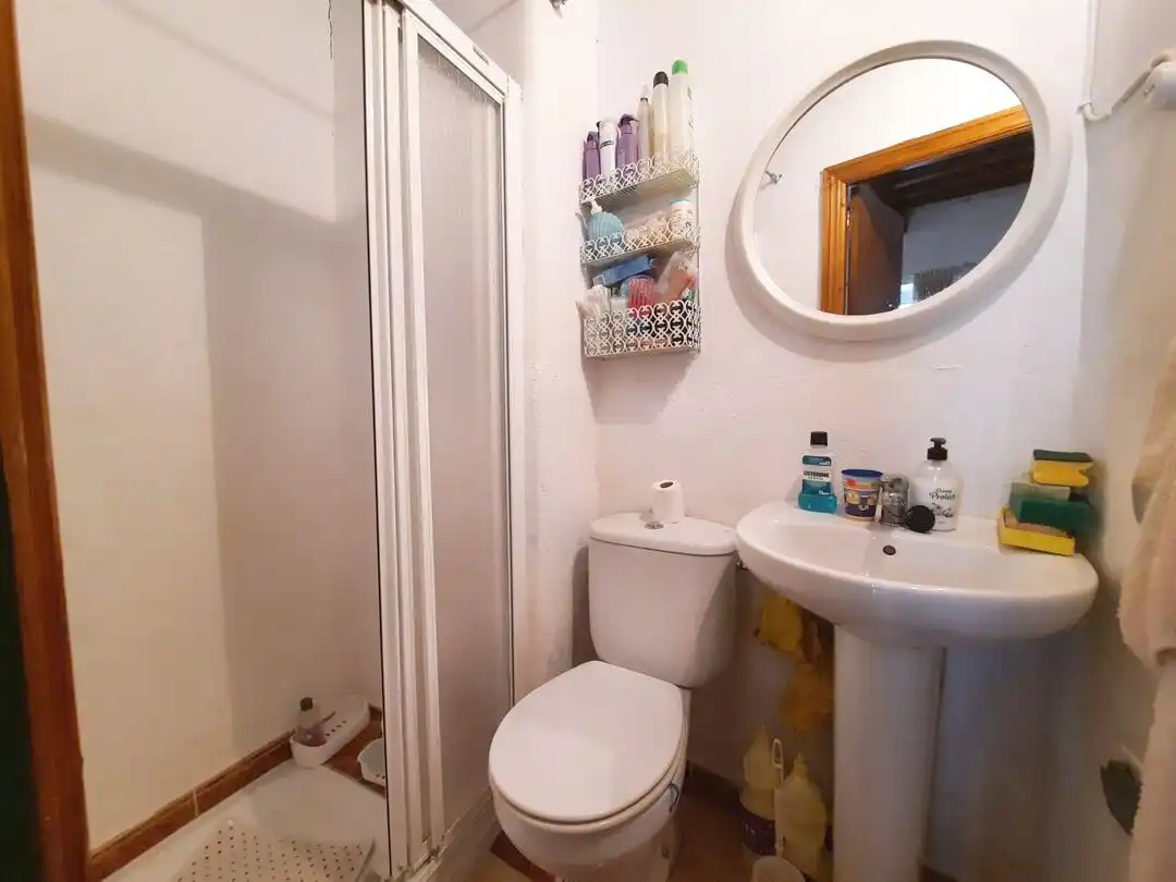 Bathroom of Houses for sale in Alía  with Balcony