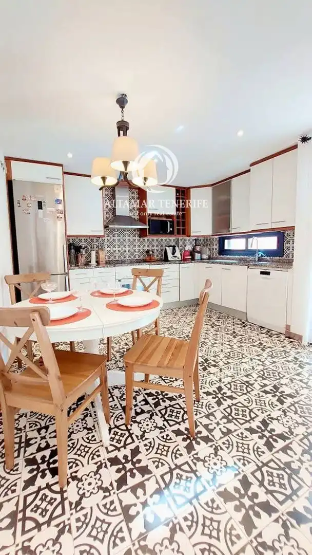 Detached homes for sale in Adeje 300, Callao Salvaje - Playa Paraíso