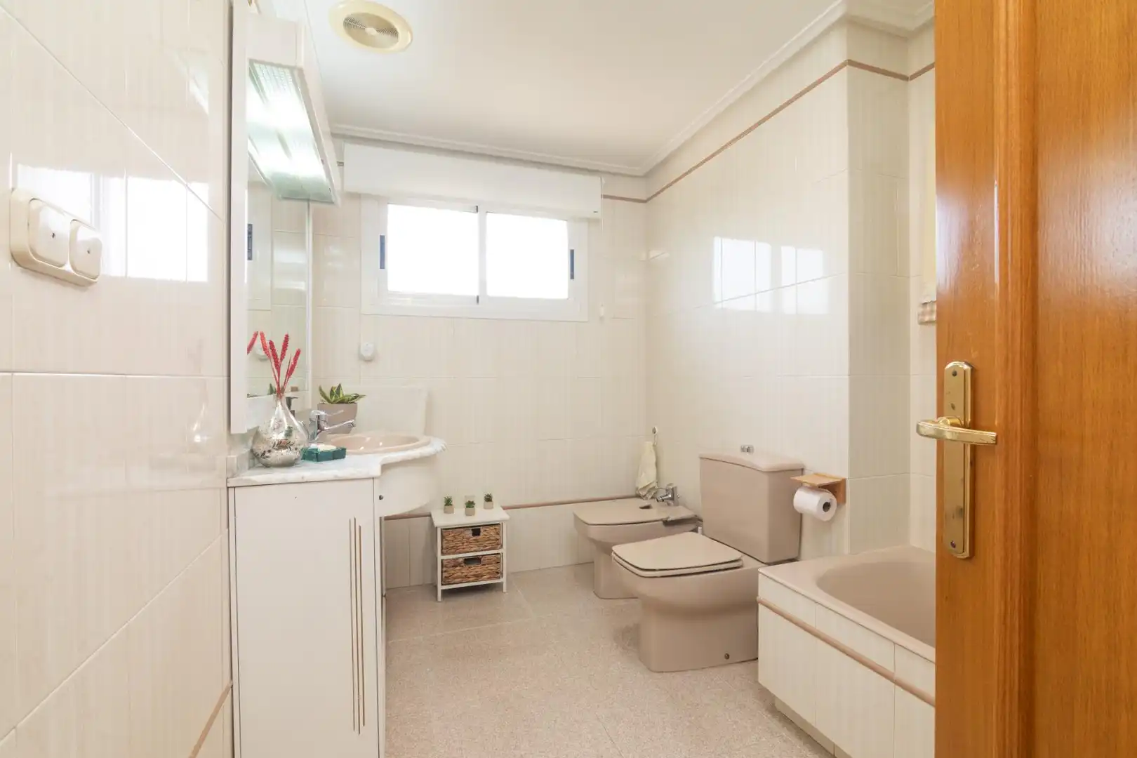 Baño de Casa o chalet en venta en Elche / Elx con Jardín privado, Terraza y Piscina