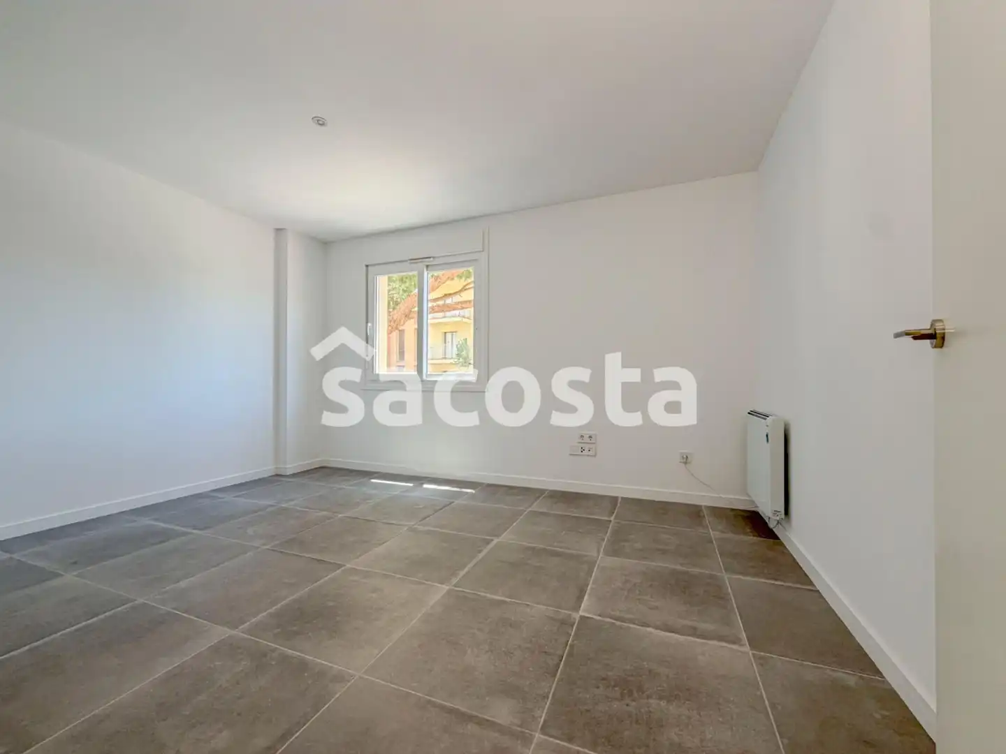 Habitación de Piso en venta en Blanes con Calefacción, Terraza y Balcón