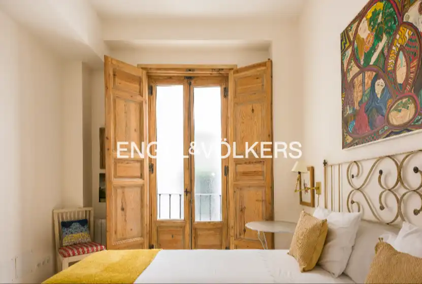 Schlafzimmer von Wohnung zur Miete in Madrid mit Klimaanlage, Heizung und Möbliert
