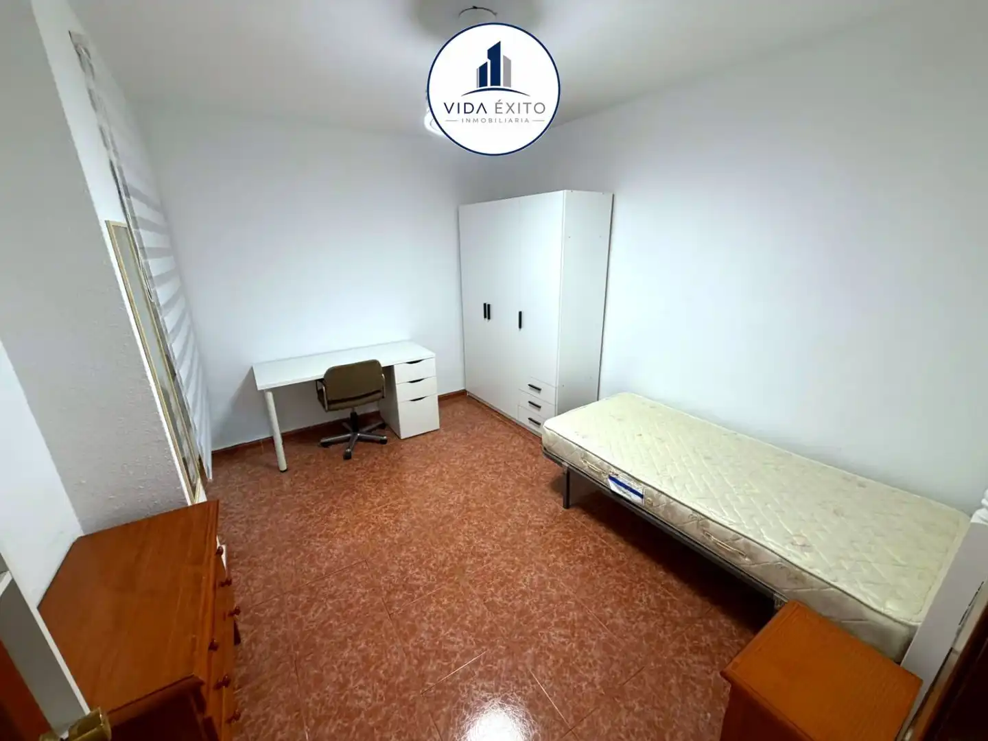 Flat with lift to rent in Avda de Madrid - Pº de la Estación, imagen 3