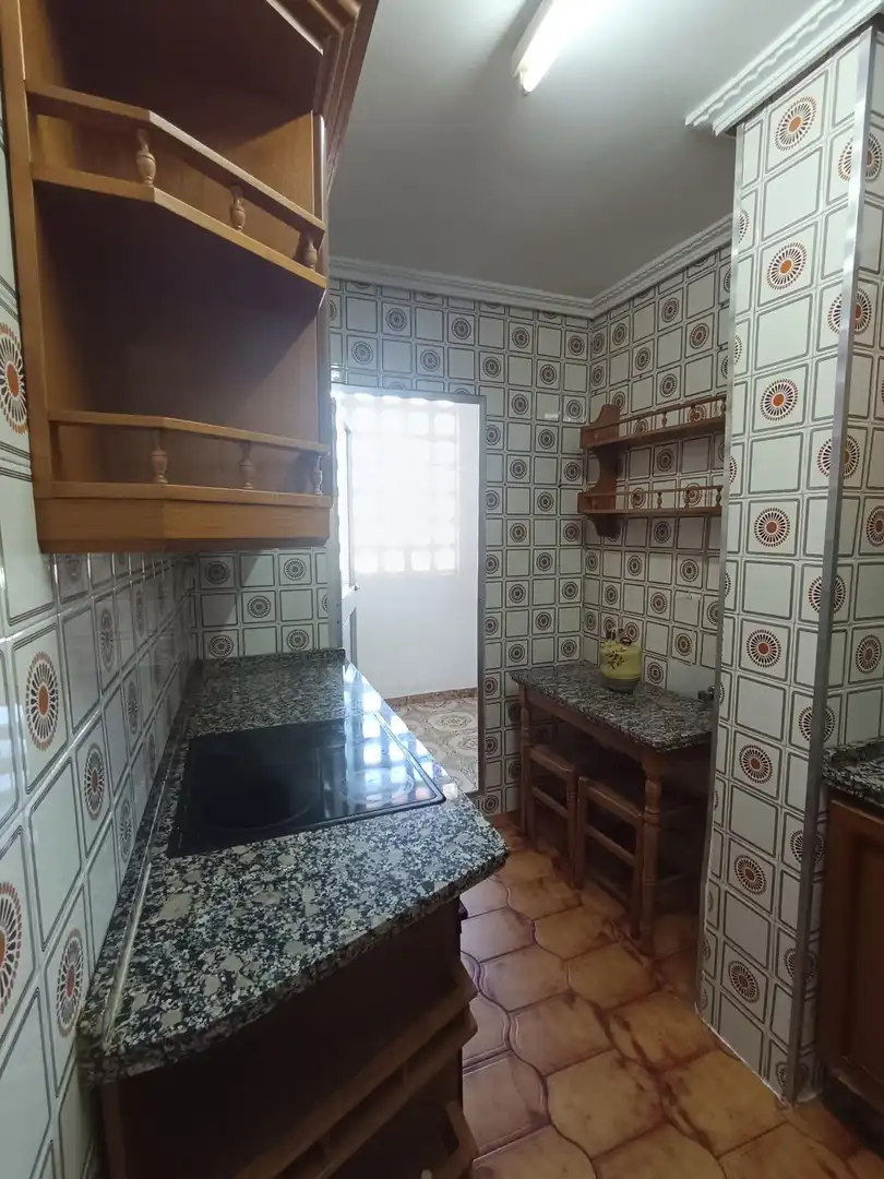 Cuina de Pis en venda en Córdoba amb Aire condicionat, Calefacció i Jardí privat