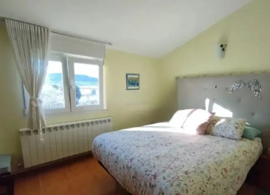 Habitación de Casa o chalet en venta en Valle de Losa con Calefacción, Jardín privado y Terraza