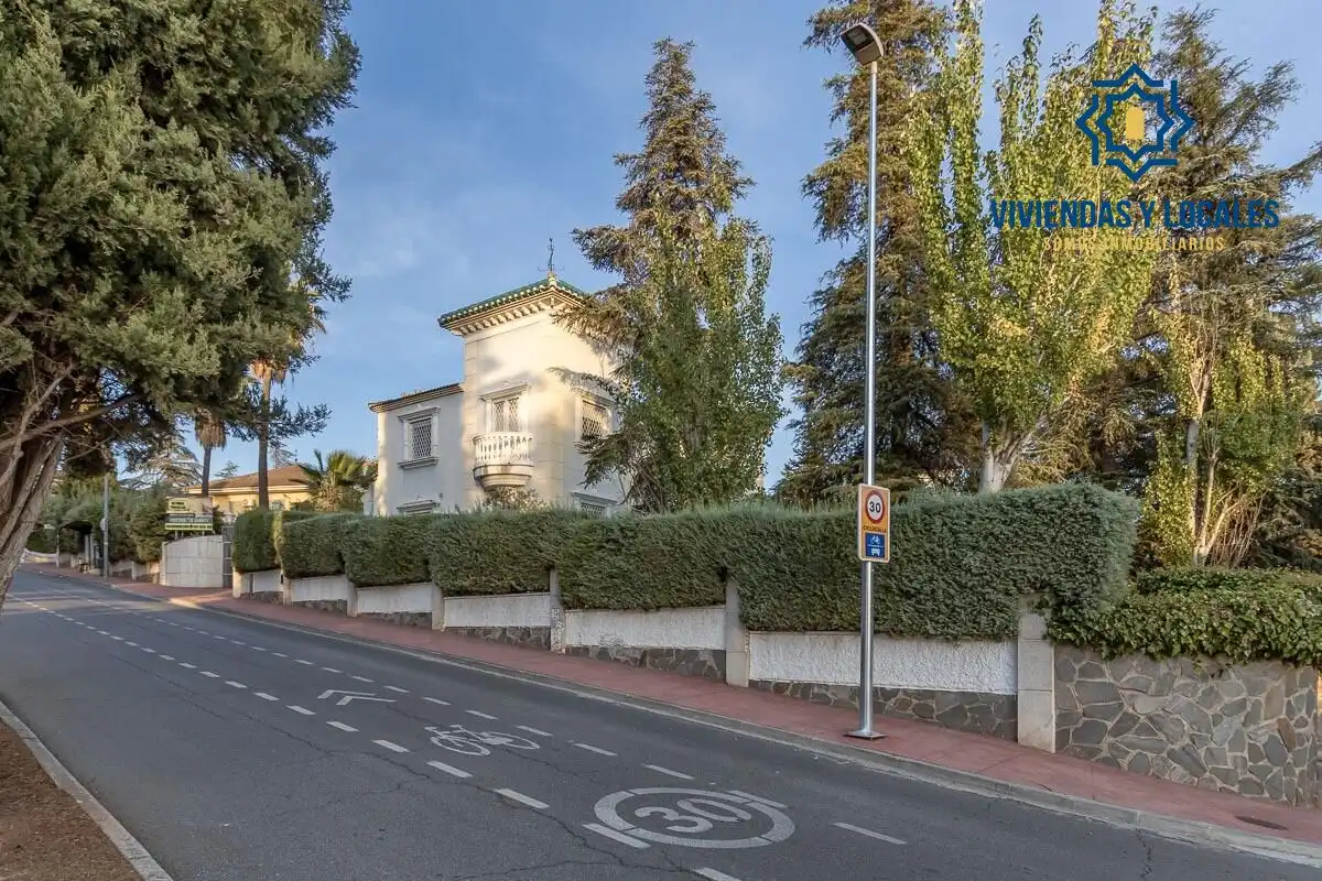 Casa amb terrassa en venda a Peligros, imagen 39