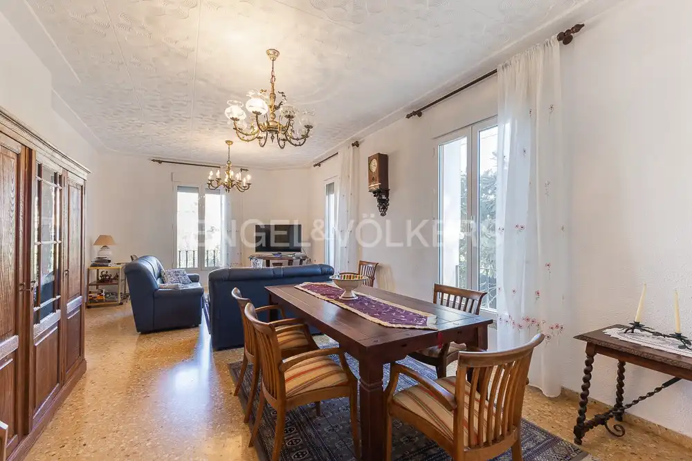 Comedor de Casa o chalet en venta en Paterna con Aire acondicionado, Calefacción y Jardín privado